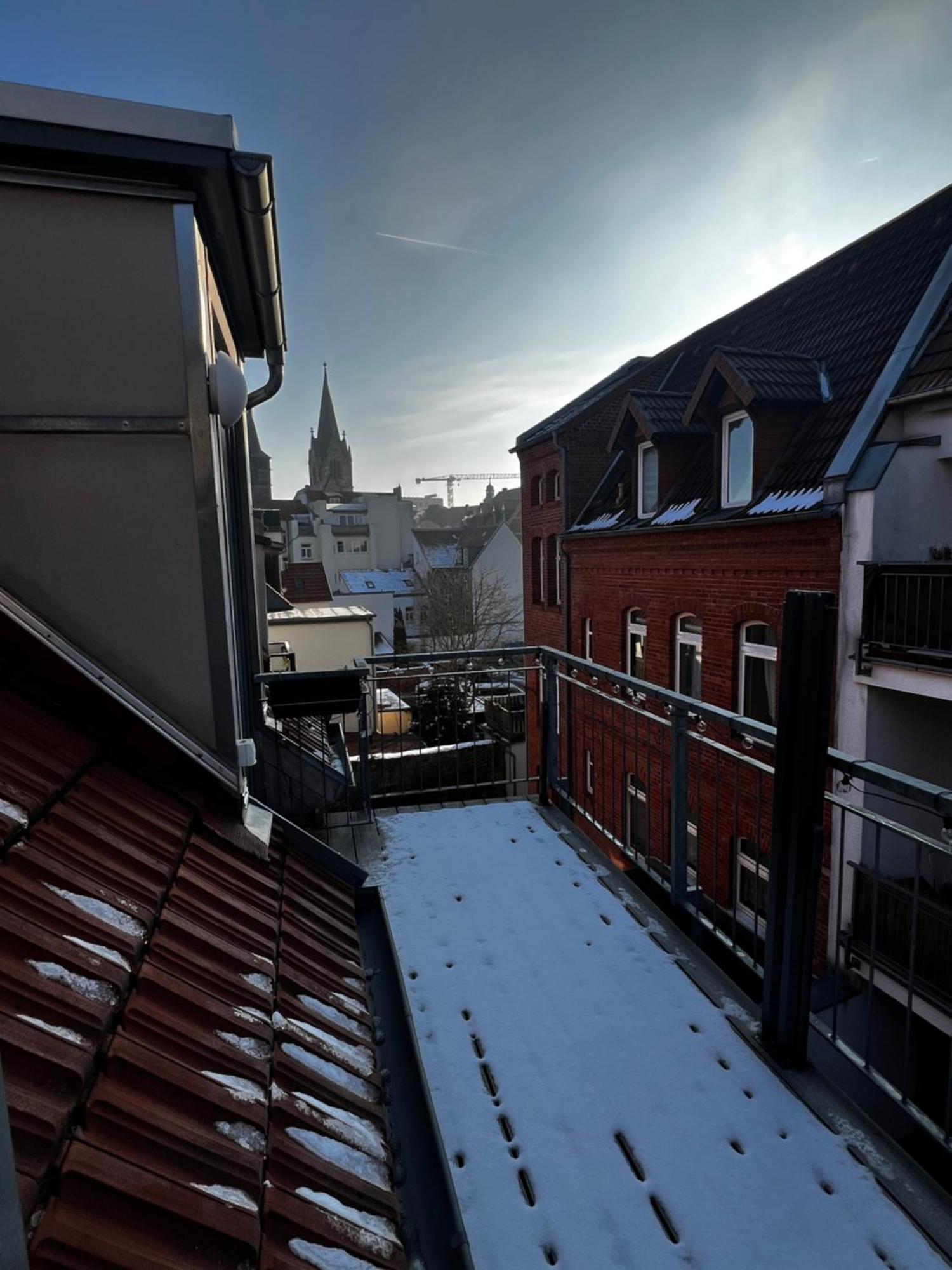 Moderne Galeriewohnung Mit Balkon Und Stellplatz Am Wenigemarkt Erfurt Exterior photo